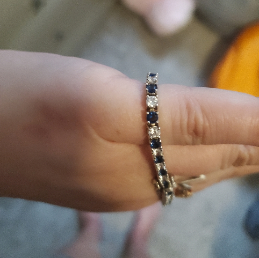 Bracelet - Picture 9 of 10
